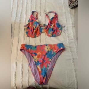 Hollister California Women’s Curvy Swim Suit